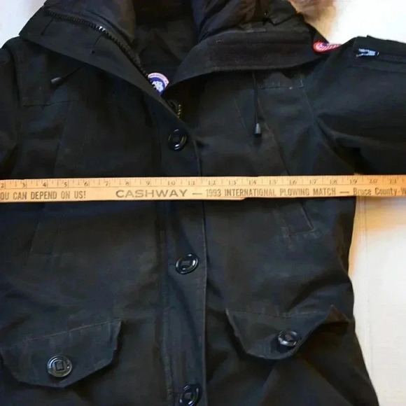 Authentic Canada Goose Jacket - Picture 7 of 16